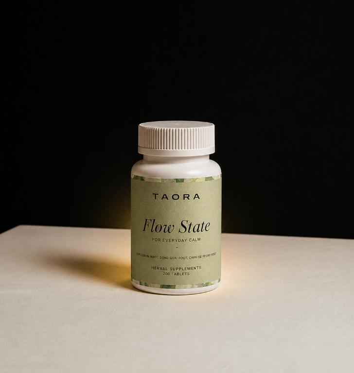 Taora Flow State bottle, moody studio